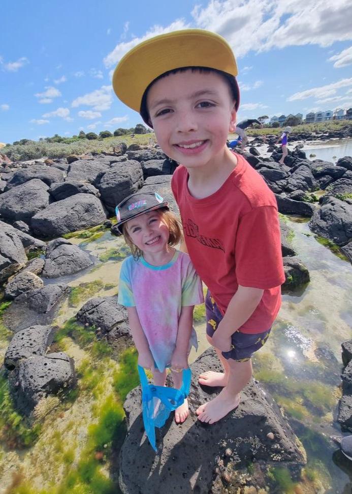 2 kids exploring a Gumnut Trail adventure