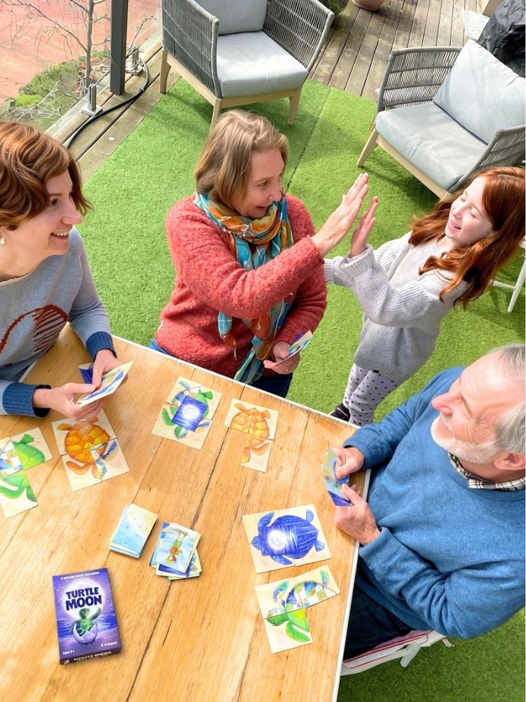 Turtle Moon: Fun Family Card Game